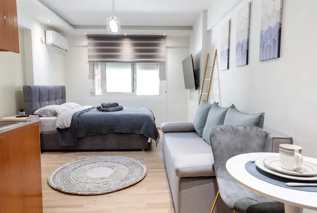 Blaze Studios & Apartments