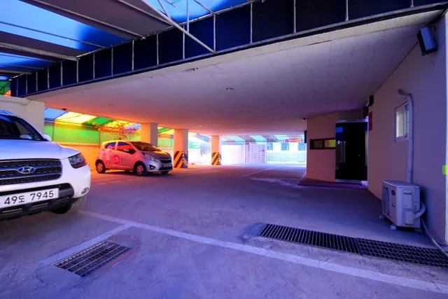 Gwangju Sangmu Apple