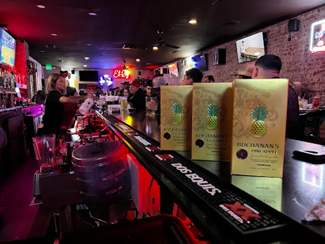 El Rey Restaurant and Bar