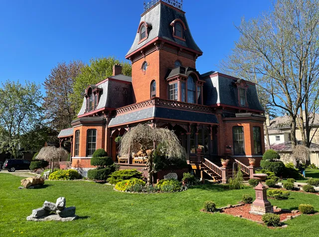 ART OF IDEAS GALLERY