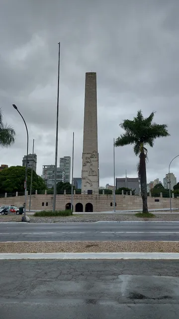 Obelisco do Ibirapuera aos Heróis de 32