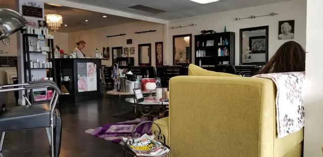 Le Beauty Bar (inside KUT N BEAUTY)