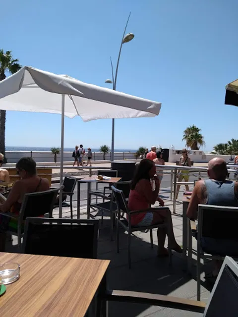 Why Not? Bar And Restaurant