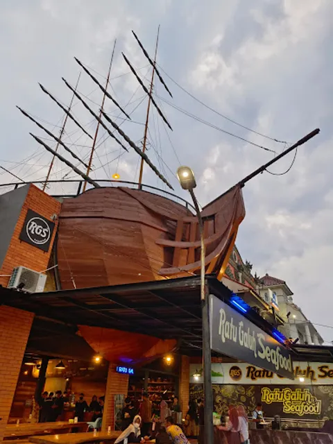 Restoran Ratu Galuh Seafood