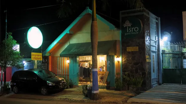 Isro Guest House Syariah /Hotel