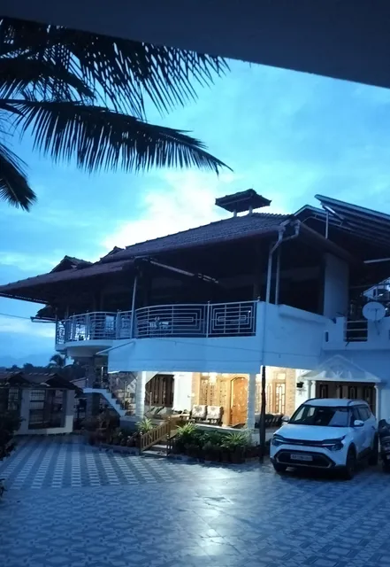 Sunset View Homestay Virajpet