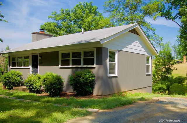 Bailey's Retreat Cabins and Guesthouses