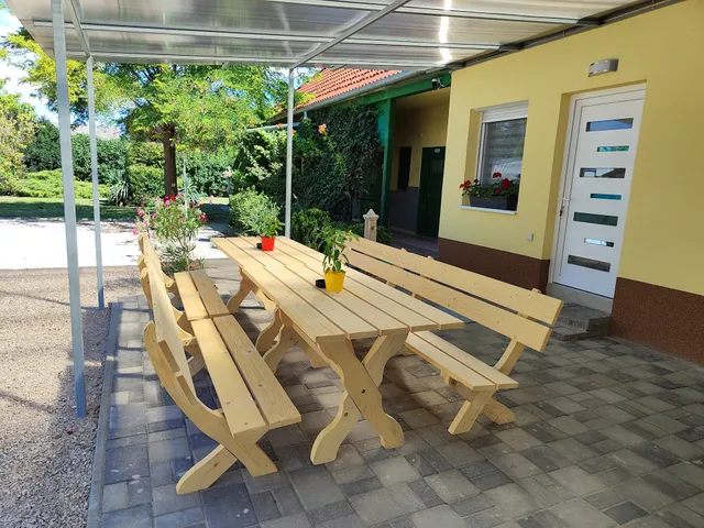 Tulipán Vendégház Harta