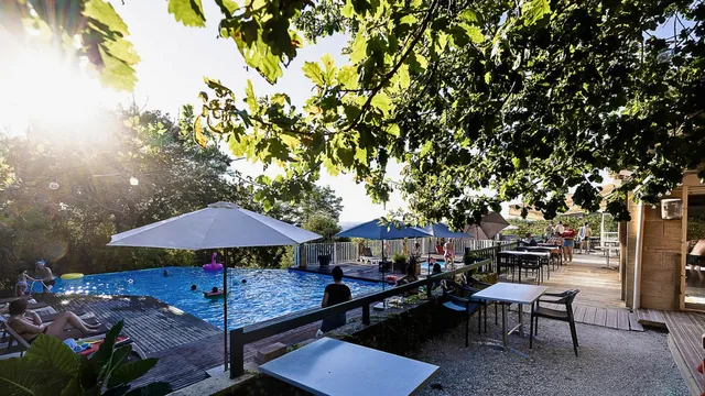Les Ventoulines : camping familial, piscine chauffée couverte, spa et sauna en Dordogne à 15 km de Sarlat