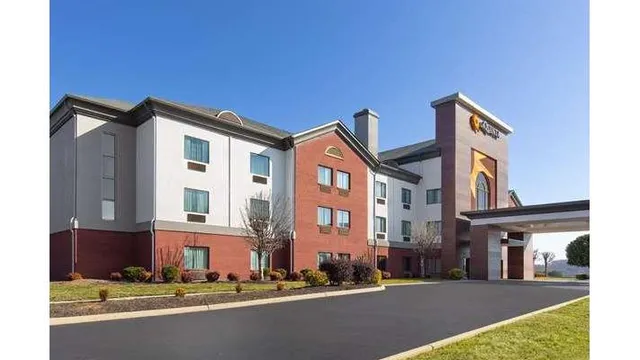 La Quinta Inn & Suites by Wyndham Loudon