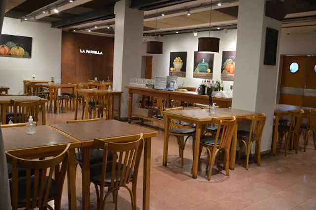 Restaurante La Parrilla