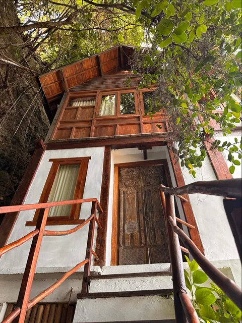 The Hidden Escapes Bingin Beach