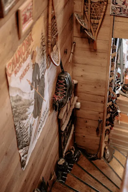 A La Ville A La Montagne - Magasin de trekking et de randonnée