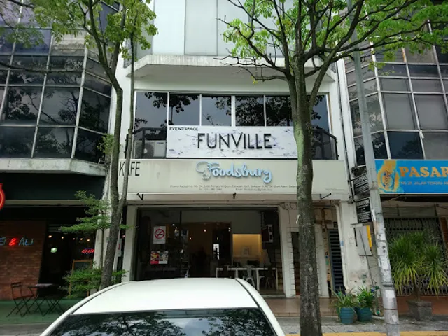 Foodsbury Shah Alam, Selangor (The BEST fusion & local food in Shah Alam)