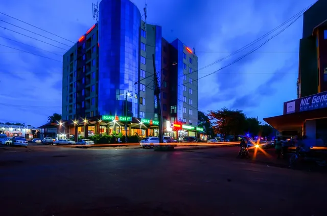 Igar Plaza Hotel