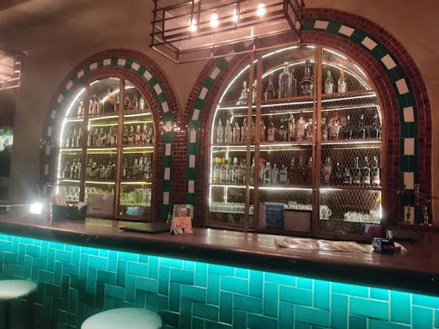 New Empire Bar And Restaurant