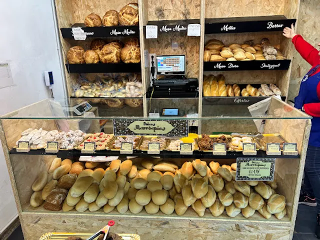 El Delfín del Río Panadería