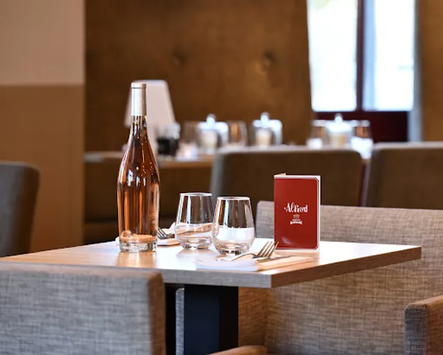 Alfred s'invite à Barnabé