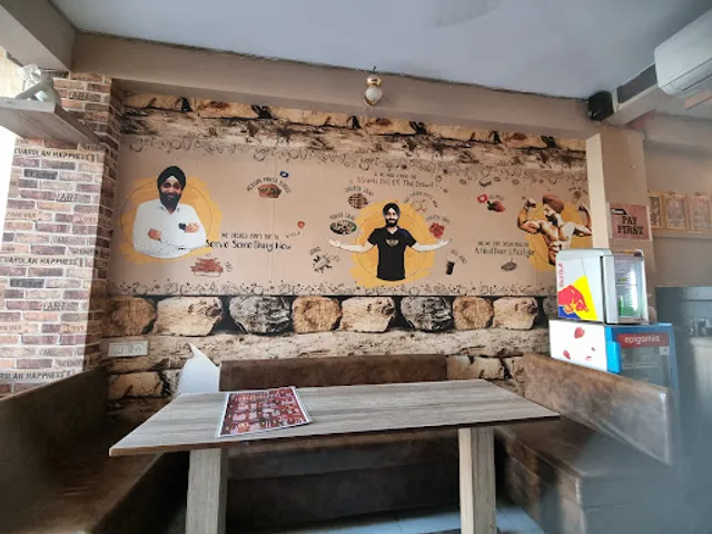 Zuby’s Fast N Foodious