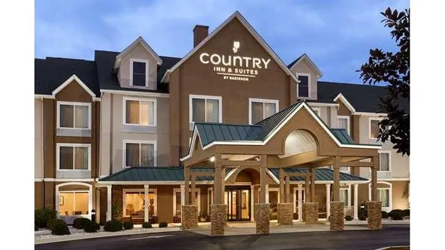 Country Inn & Suites by Radisson, Savannah I-95 North, GA
