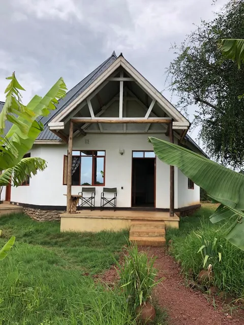 Jua Manyara Lodge & Camping