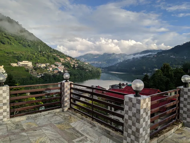 OYO Home 37695 Luxurious Stay Bhimtal