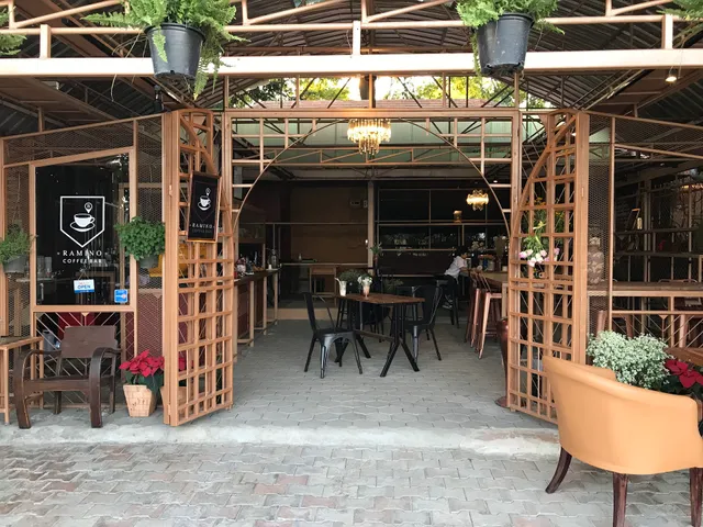 รามิโน่ คอฟฟี่บาร์ ตลาดคำเที่ยง Ramino Coffee Bar Kamtieng market