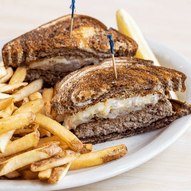 The Toasted Yolk Cafe