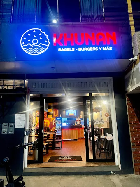 KHUNAN Bagels, Burgers y Más