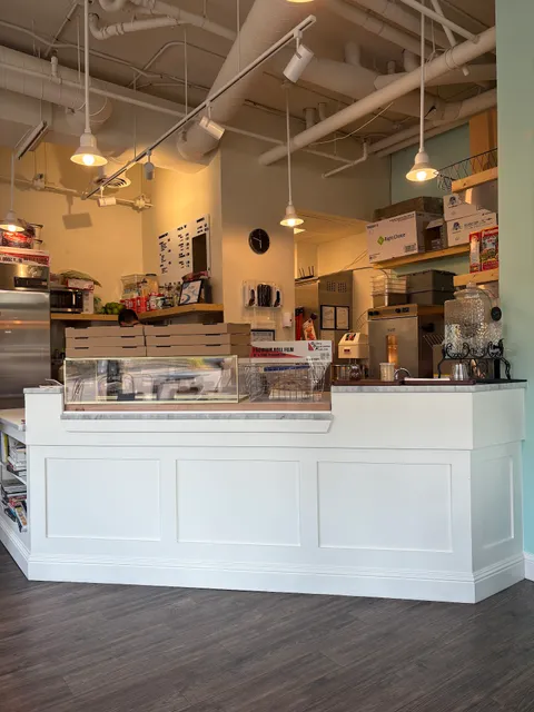 Swing Sandwiches and Pizza