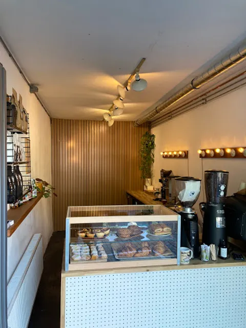 Blackbird coffee & vintage