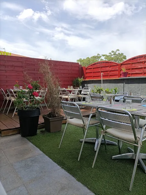 Restaurant L'authentique - Bar à Vins