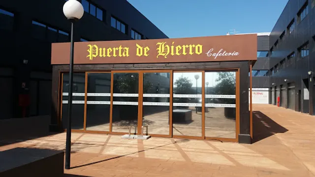 Cafetería Puerta de Hierro