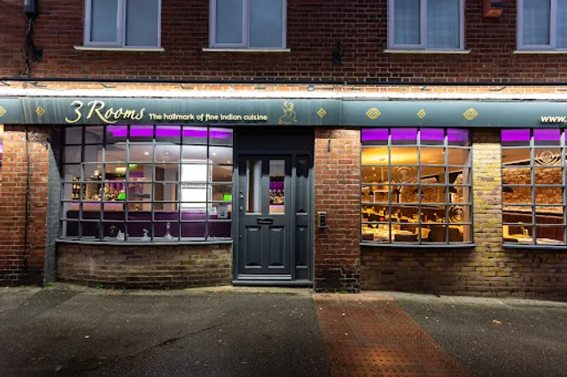 3 Rooms Indian restaurant