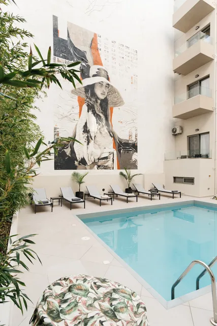 The City hotel & suites