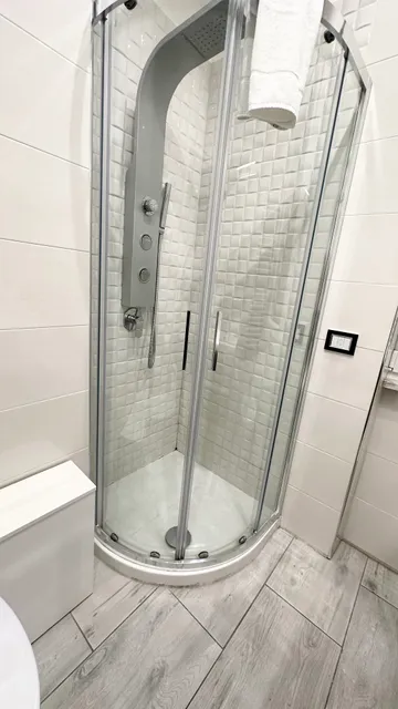 One Hundred Rooms-Rome Vatican