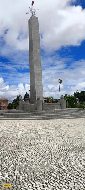 Statue of Agostinho Neto