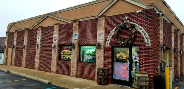 Novi Fine Wine & Liquor