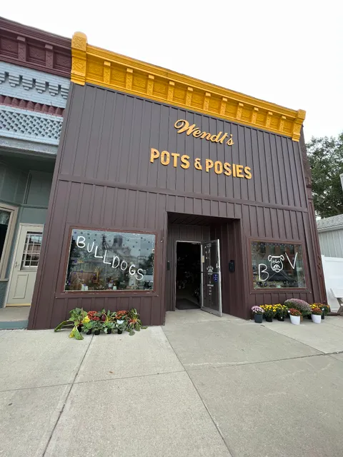 Wendt's Pots & Posies
