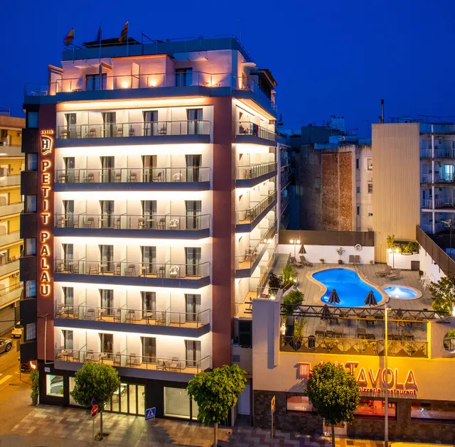 Hotel Petit Palau