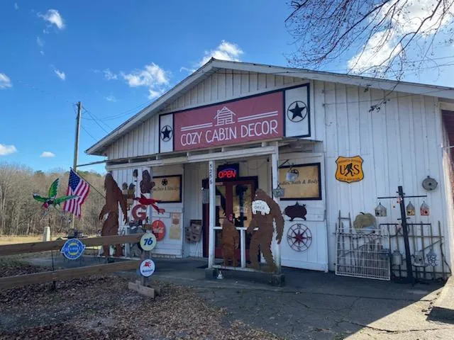 COZY CABIN DECOR