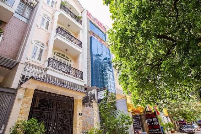 OYO 465 Lyn Mini Hotel