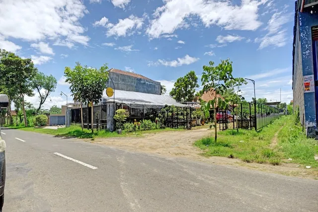 SPOT ON 90742 Kinanthy Homestay Syariah