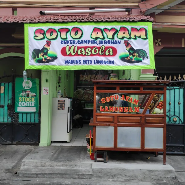 Soto ayam Wasola