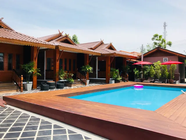 Khum Lanna Hotel & Cafe