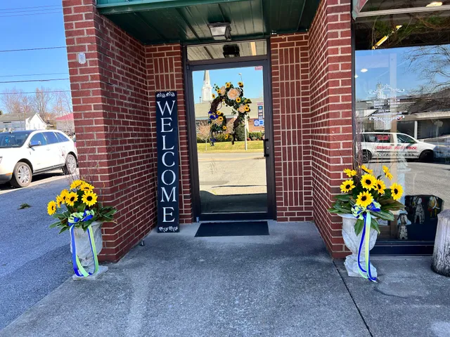 Downtown Flowers And Gift Shop LLC - Kingsport Florist