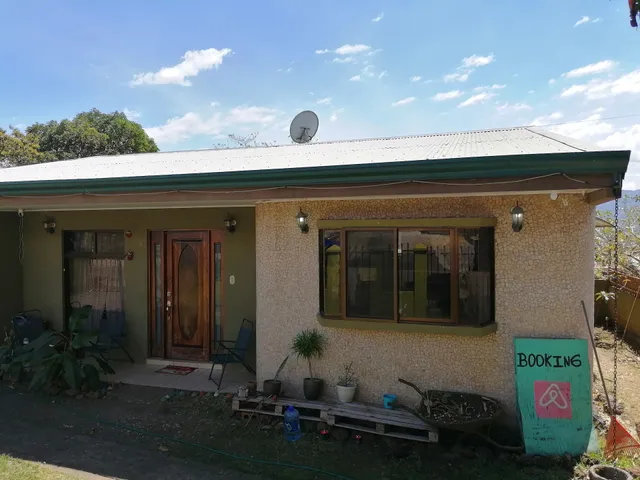 Around Juan Santamaría