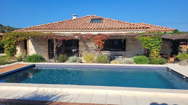 🌼 Le Mas de La Corniche