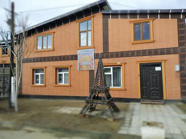 Family Guest House-Friends-J