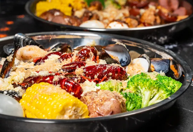 Seafood Shake Boil - Easton